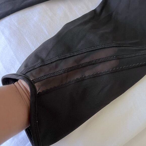 Lululemon Sun Setter Black Cropped  leggings 17 “ size 6 - Picture 6 of 7